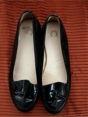 Fred Perry Black Patent Tassel Loafers for Women